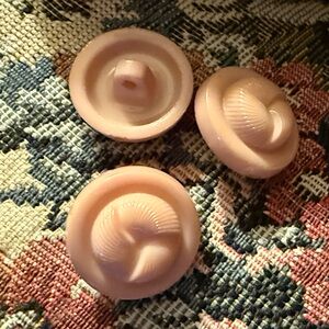 Tailor Vintage Pink Decorative Buttons